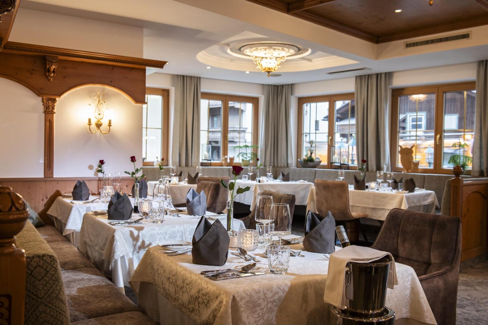 Hotel Alpenjuwel 4 Sterne Superior Тукс Экстерьер фото