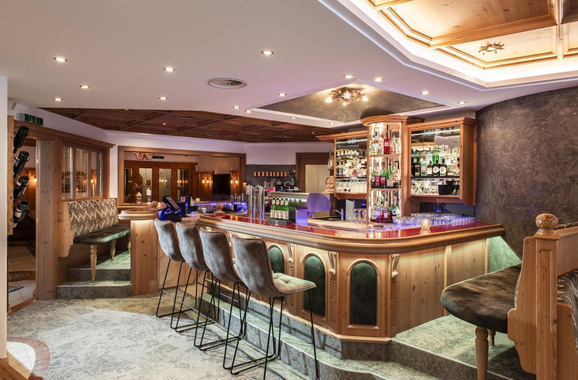 Hotel Alpenjuwel 4 Sterne Superior Тукс Экстерьер фото