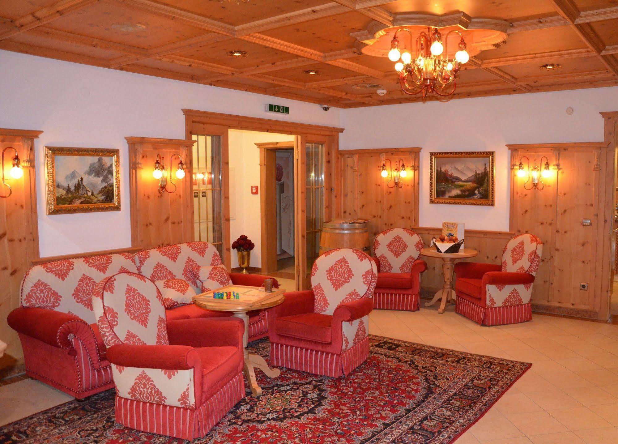 Hotel Alpenjuwel 4 Sterne Superior Тукс Экстерьер фото