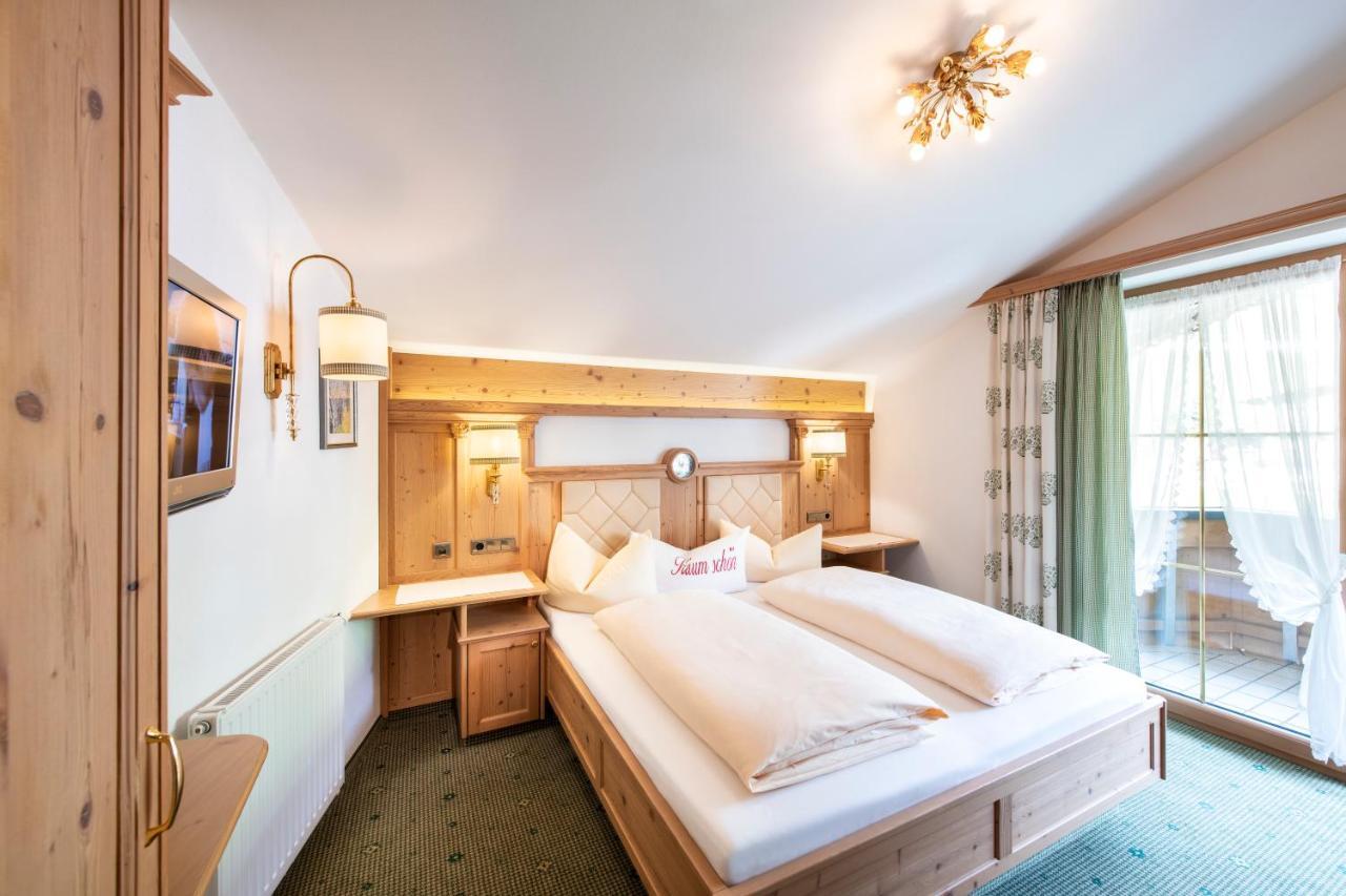 Hotel Alpenjuwel 4 Sterne Superior Тукс Экстерьер фото